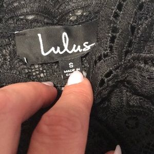 Black and gold Lulu’s crop top